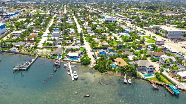 200 E 24th Street, Riviera Beach, FL 33404