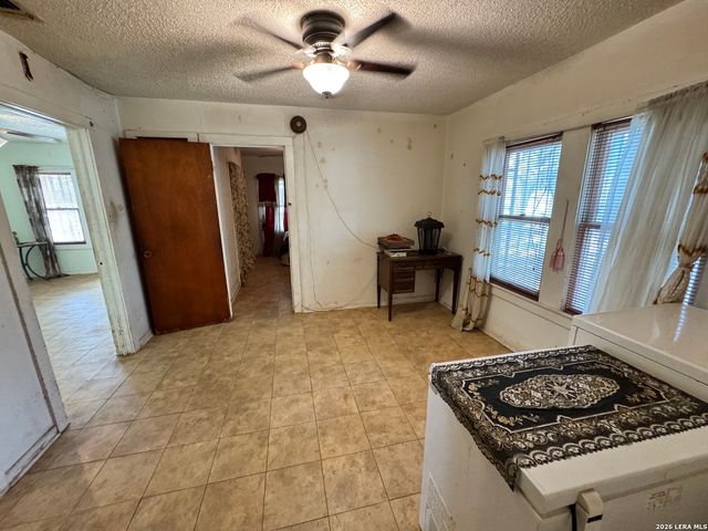 1837 E HIGHLAND BLVD, San Antonio, TX 78210