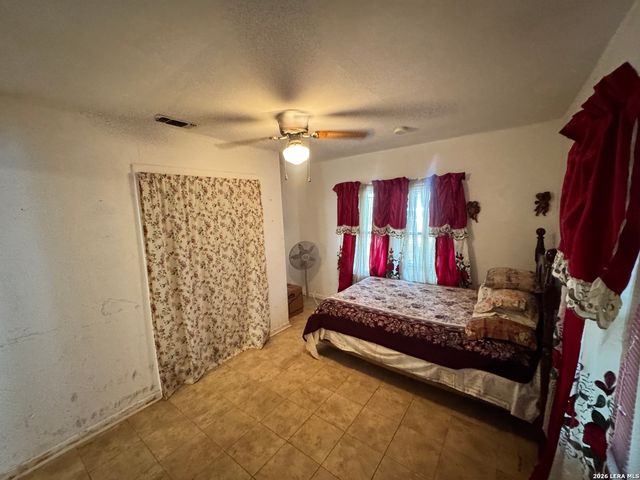1837 E HIGHLAND BLVD, San Antonio, TX 78210