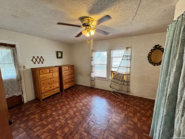 1837 E HIGHLAND BLVD, San Antonio, TX 78210