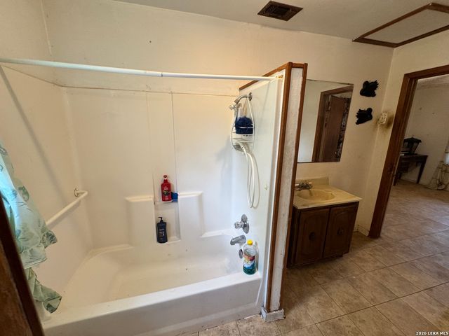 1837 E HIGHLAND BLVD, San Antonio, TX 78210