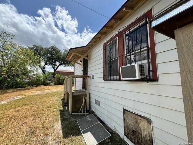 1837 E HIGHLAND BLVD, San Antonio, TX 78210