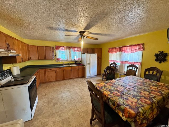 1837 E HIGHLAND BLVD, San Antonio, TX 78210