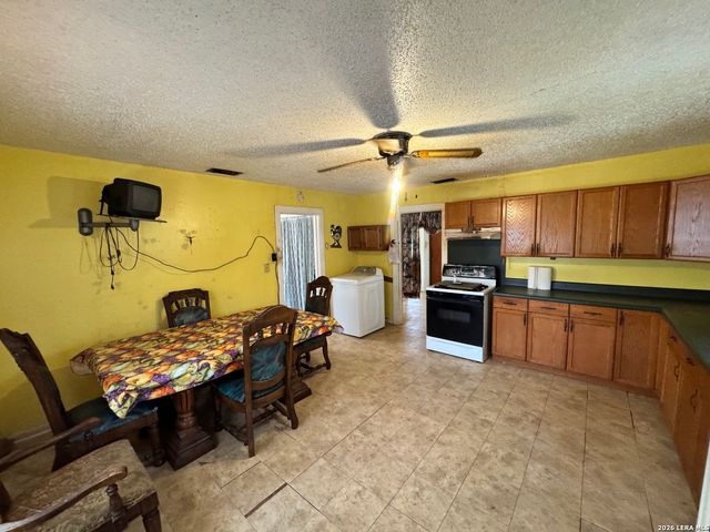 1837 E HIGHLAND BLVD, San Antonio, TX 78210