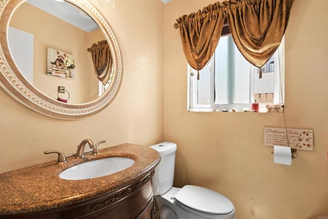 613 Point Vicente Ct, Chula Vista, CA 91911