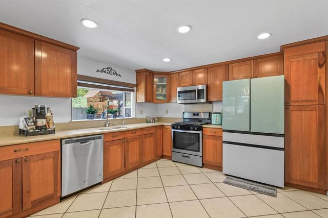 613 Point Vicente Ct, Chula Vista, CA 91911