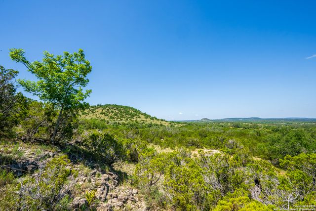 1622-1662 Althaus-Davis RD, Fredericksburg, TX 78624