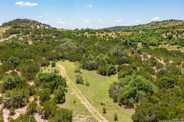 1622-1662 Althaus-Davis RD, Fredericksburg, TX 78624