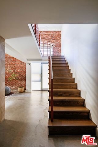 940 E 2nd Street 38, Los Angeles, CA 90012