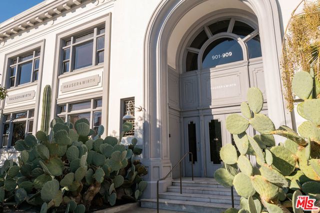 940 E 2nd Street 38, Los Angeles, CA 90012