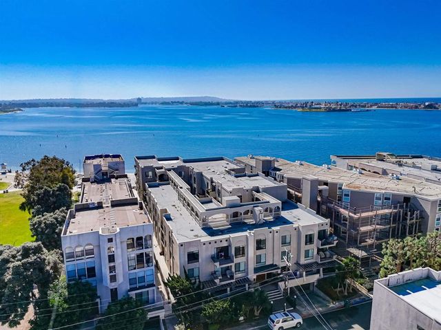 1235 Parker Pl 1F, San Diego, CA 92109