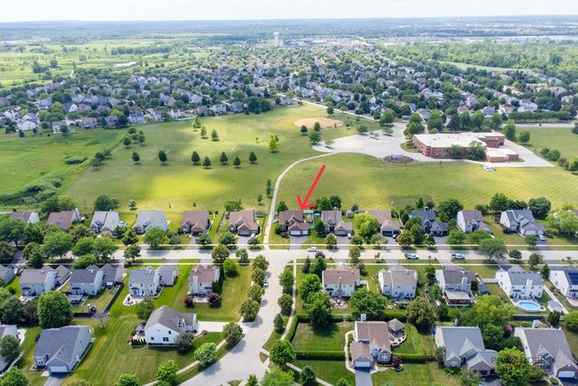 202 Dallas Drive, Bartlett, IL 60103