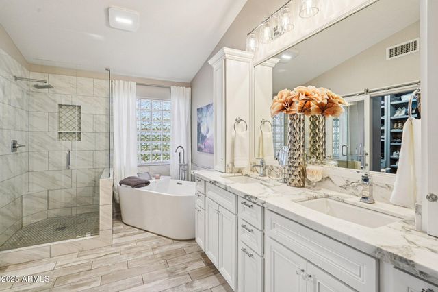 22447 N 76TH Drive, Peoria, AZ 85383