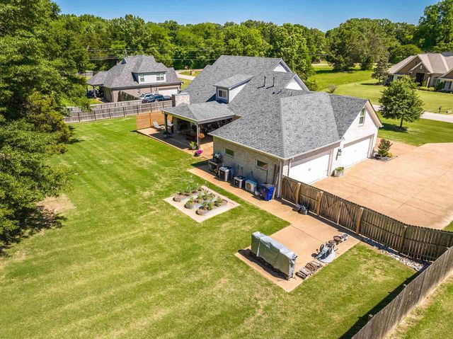 50 CEDAR HILL CV, Somerville, TN 38068