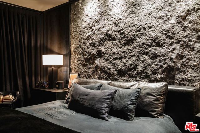 537 N Alta Vista Boulevard, Los Angeles, CA 90036