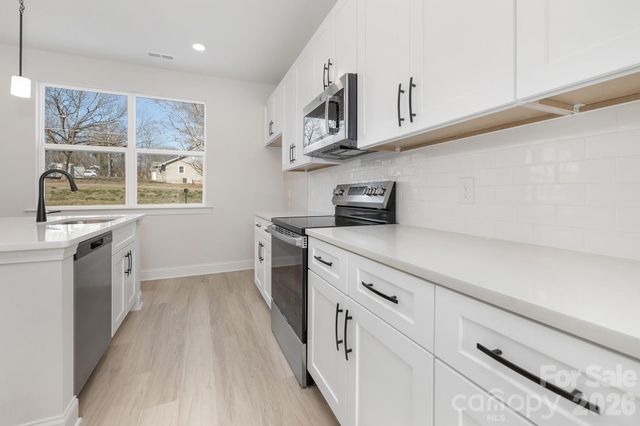 264 N Lackey Street, Statesville, NC 28677