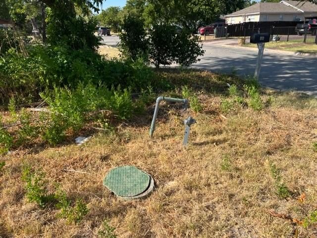 708 Maple ST, Taylor, TX 76574
