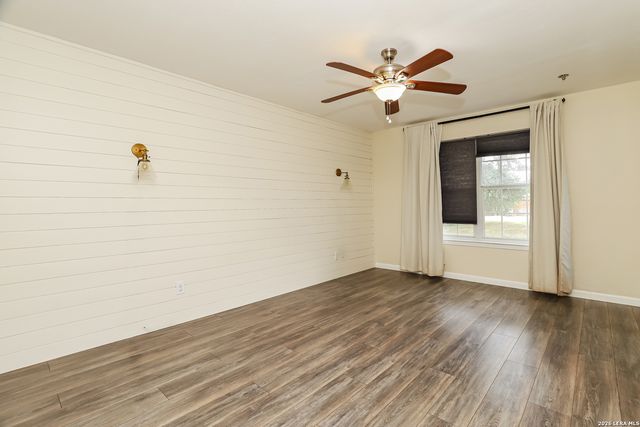 317 North Blvd, Universal City, TX 78148