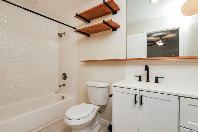 317 North Blvd, Universal City, TX 78148