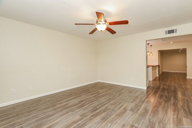 317 North Blvd, Universal City, TX 78148