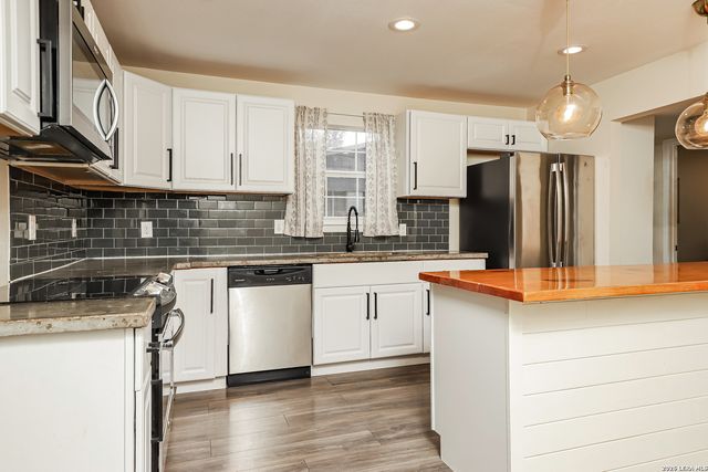 317 North Blvd, Universal City, TX 78148