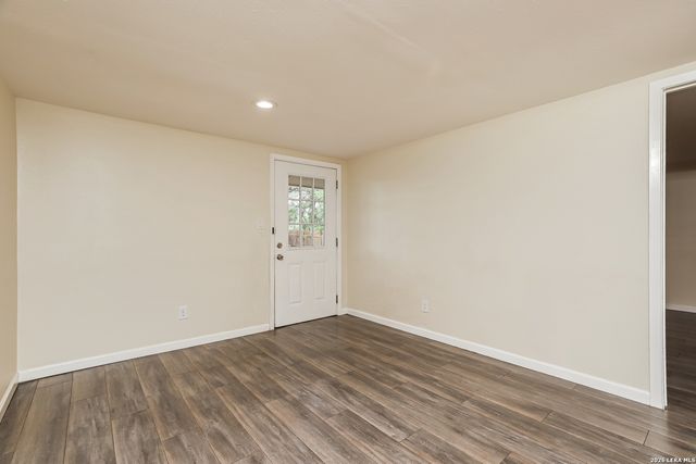 317 North Blvd, Universal City, TX 78148
