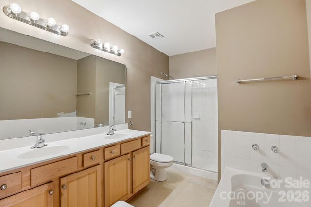 16608 Amberside Road E, Cornelius, NC 28031