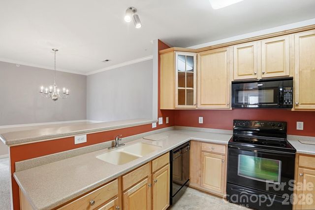 16608 Amberside Road E, Cornelius, NC 28031