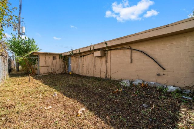 1018 Shaver Street, Pasadena, TX 77506