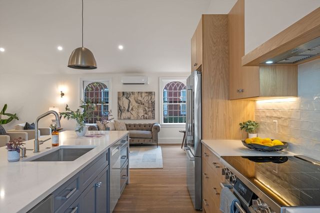 134 Elm Street 134, Marblehead, MA 01945