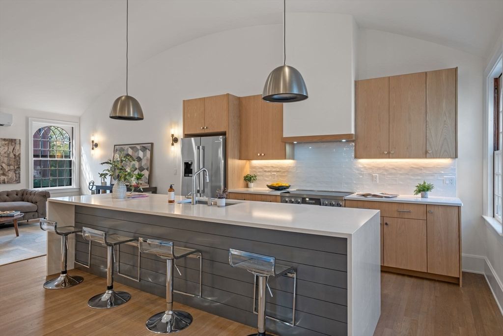 134 Elm Street 134, Marblehead, MA 01945