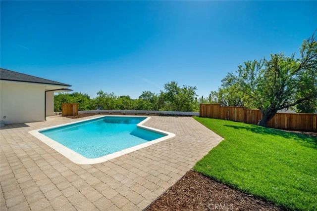 1026 Merry Hill Road, Paso Robles, CA 93446