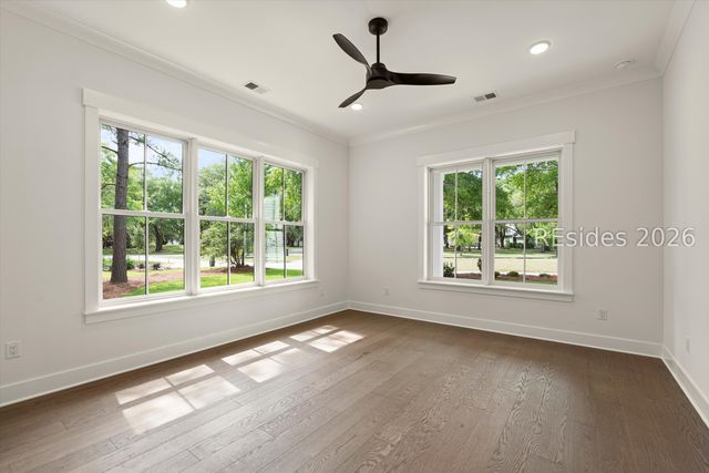25 Millers Pond Dr, Beaufort, SC 29907