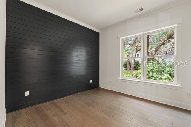 25 Millers Pond Dr, Beaufort, SC 29907