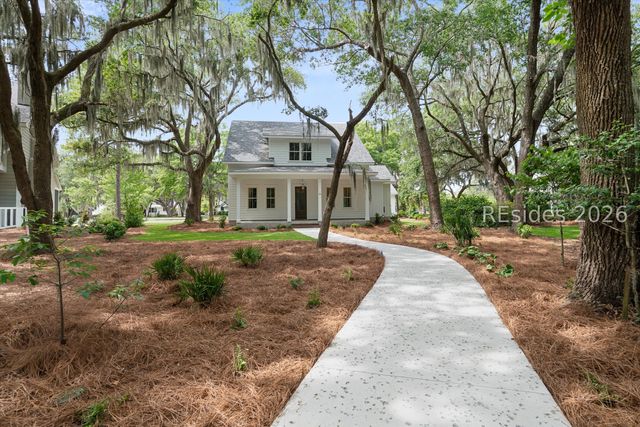 25 Millers Pond Dr, Beaufort, SC 29907