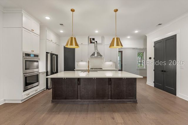 25 Millers Pond Dr, Beaufort, SC 29907