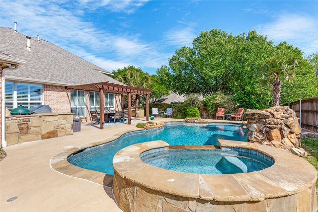 10229 Cantana Court, Fort Worth, TX 76244