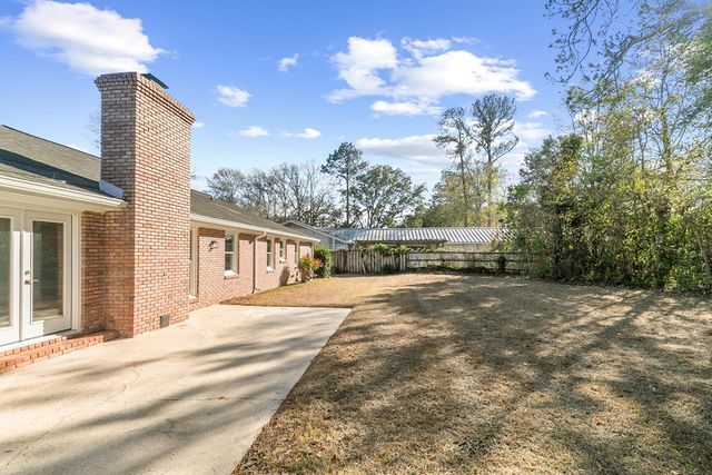 1107 Deerpath Rd, Dothan, AL 36303