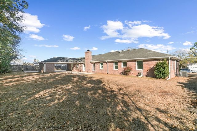 1107 Deerpath Rd, Dothan, AL 36303