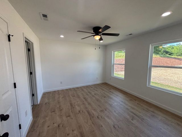 145 Carson Circle, Chesnee, SC 29323