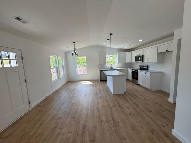145 Carson Circle, Chesnee, SC 29323