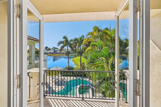 17698 Middlebrook Way, Boca Raton, FL 33496