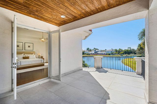 17698 Middlebrook Way, Boca Raton, FL 33496