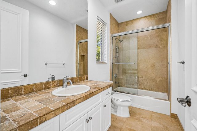 17698 Middlebrook Way, Boca Raton, FL 33496