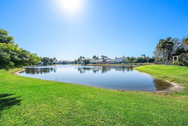 17698 Middlebrook Way, Boca Raton, FL 33496