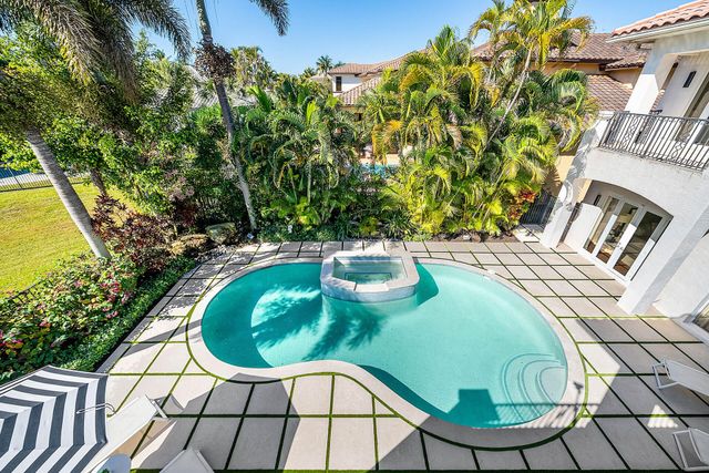 17698 Middlebrook Way, Boca Raton, FL 33496