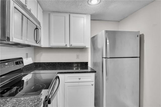 6900 Roswell Road 10Q, Atlanta, GA 30328
