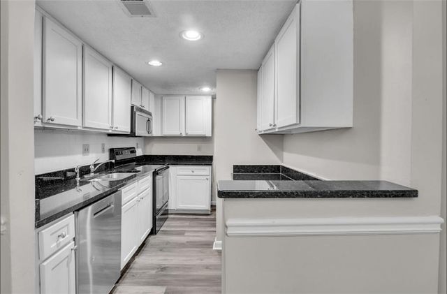 6900 Roswell Road 10Q, Atlanta, GA 30328