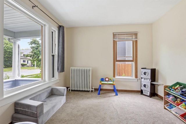 424 3RD STREET, Neenah, WI 54956
