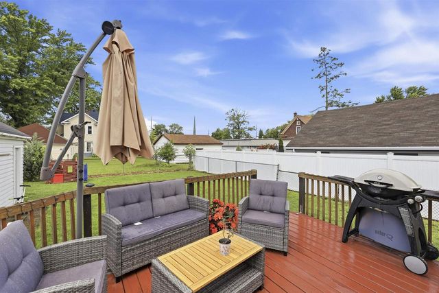 424 3RD STREET, Neenah, WI 54956